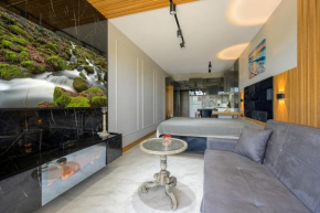 Azur Properties 6